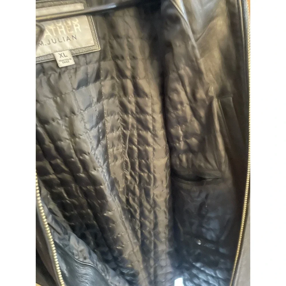 Wilsons Leather stylish leather